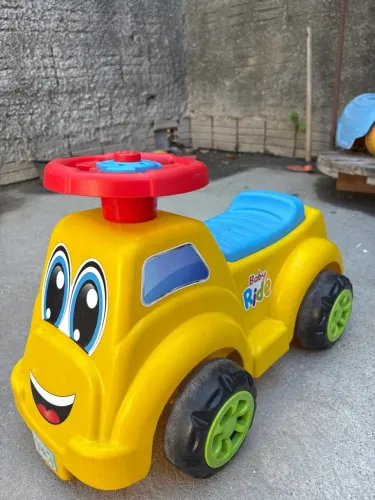 Aceitamos cartões, Pix! Vende brinquedos semi novos, pouco tempo de uso 