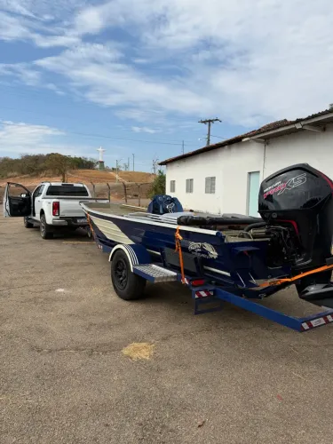 Barco Italian Boats 2026 + Mercury Pro XS 115HP - 6 horas + carreta