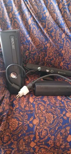 Xbox 360 slim com Kinect(problema na placa wi-fi)