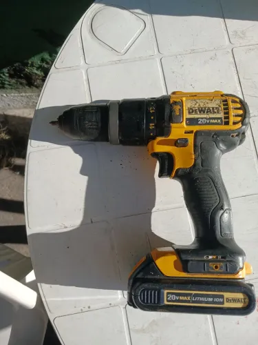 FURADEIRA/PARAFUSADEIRA, MARTELETE, 20V, DEWALT