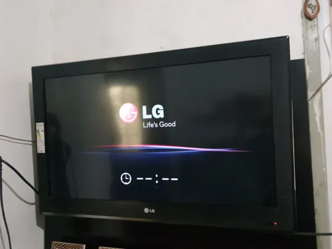 Televisão LG 32 Polegadas Funcionando Perfeitamente Retirada No Mutondo Sg