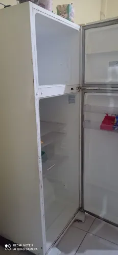 Geladeira pra retirada de peça ou aproveitamento 