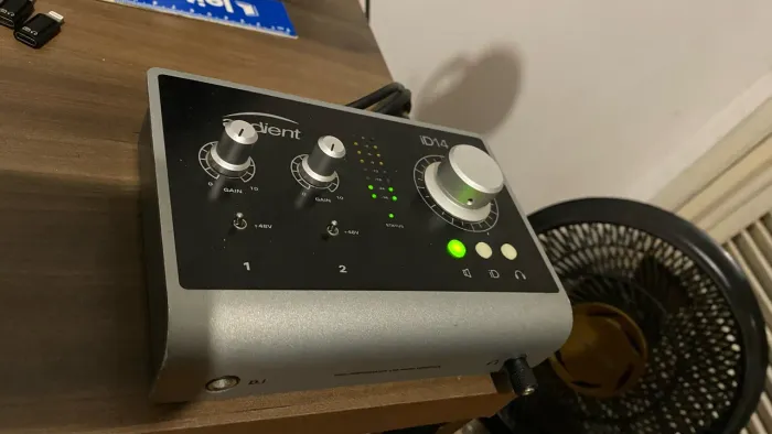 Interface de audio AUDIENT ID14