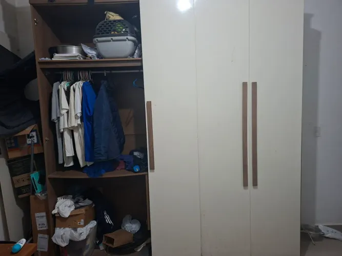 Vendo guarda-roupas