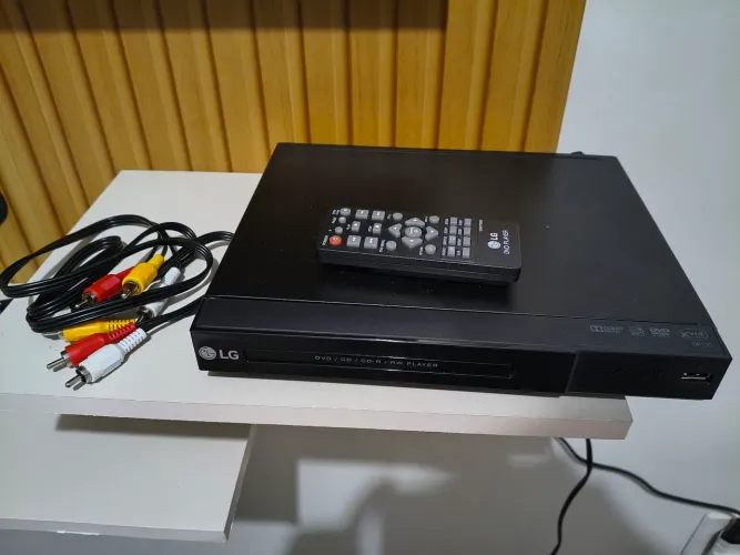 DVD LG Semi novo