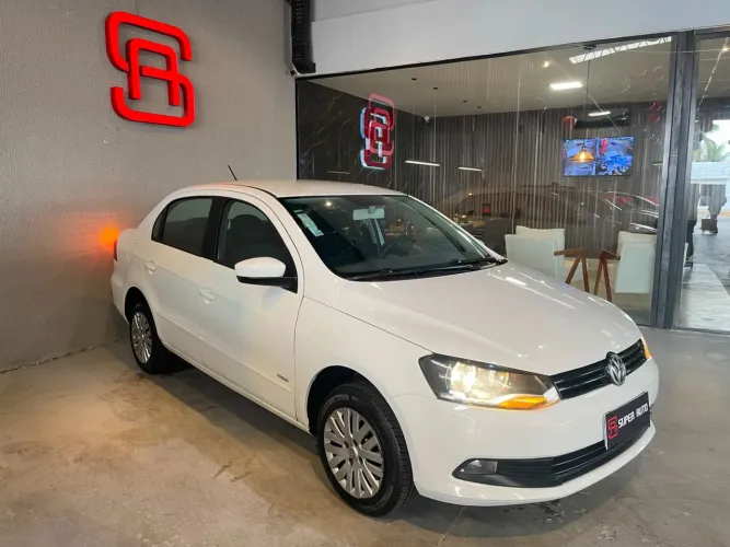 Volkswagen Voyage Trend 1.6 MI Total Flex 8V 4P 2013