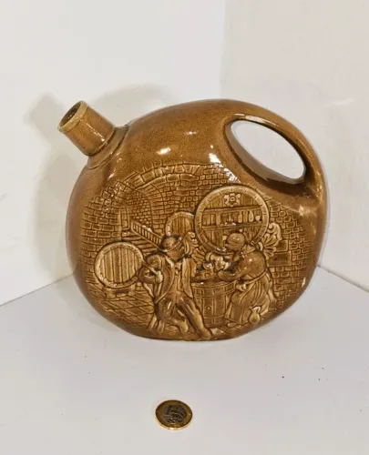 Antiga Garrafa De Vinho Em Cerâmica (moringa decantadora).