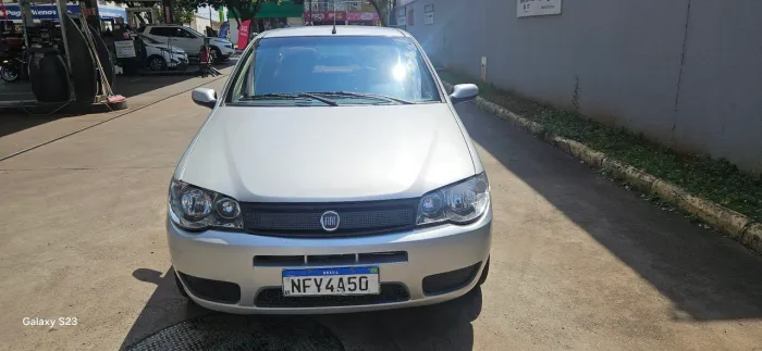 Fiat Siena HLX 1.8 MPI Flex 8V 4P 2005