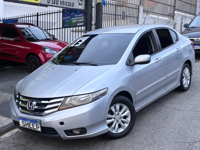 Honda City Sedan LX 1.5 Flex 16V 4P Mec. 2013