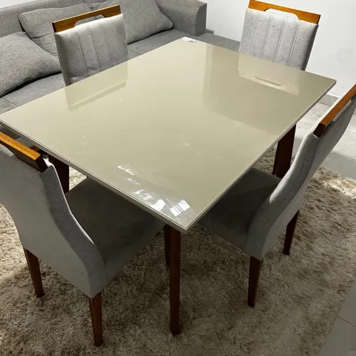 Mesa de Vidro 4 cadeiras 