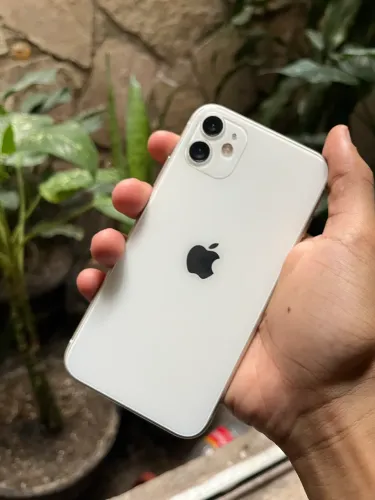 iPhone 11