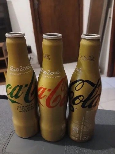 Garrafas de Coca-Cola vazias das Olimpíadas Rio2016