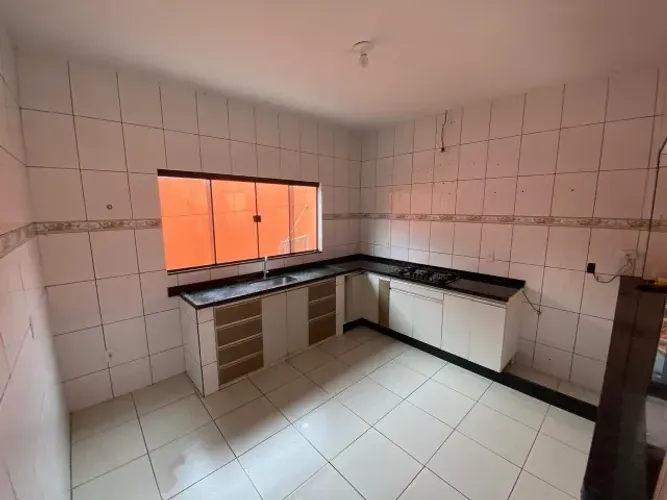 ALUGA-SE CASA - ITAGUAÍ II