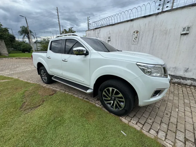 Nissan Frontier LE CD 4X4 2.3 Bi-TB Diesel Aut. 2020
