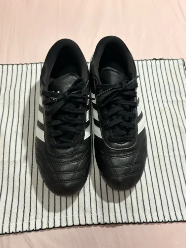 Vendo Adidas Taekwondo 37 Preto
