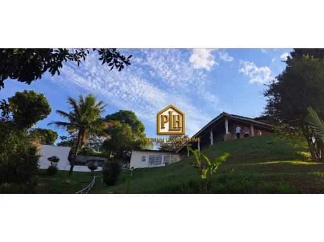 Chácara com 2 dormitórios à venda, 2000 m² por R$ 690.000,00 - Vitória Régia - Atibaia/SP