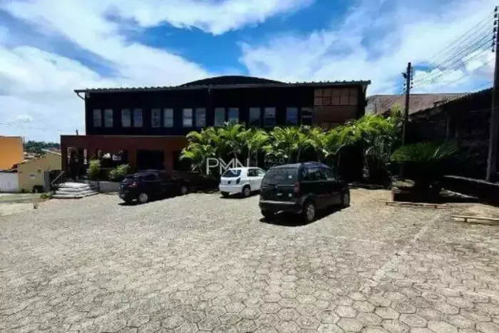 Galpão à venda em Vinhedo, Nova Vinhedo, com 2400 m²