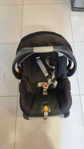 Bebe conforto com base para carro