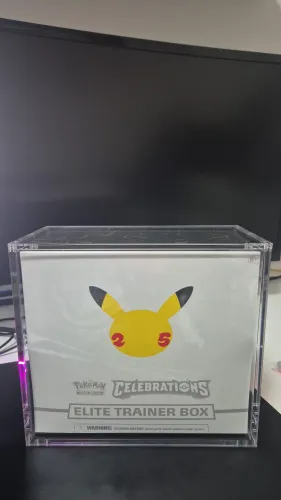 ETB 25 Anos Pokemon Inglês