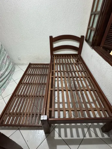 Cama de solteiro dupla