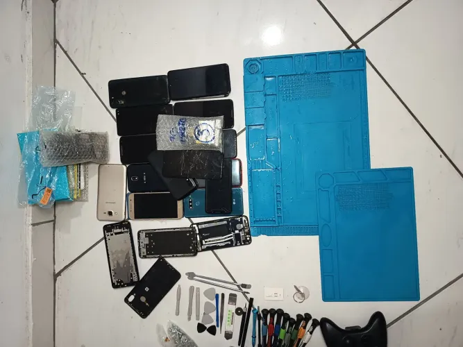 Kit Manutenção Celular + Lote de Aparelhos + Brinde