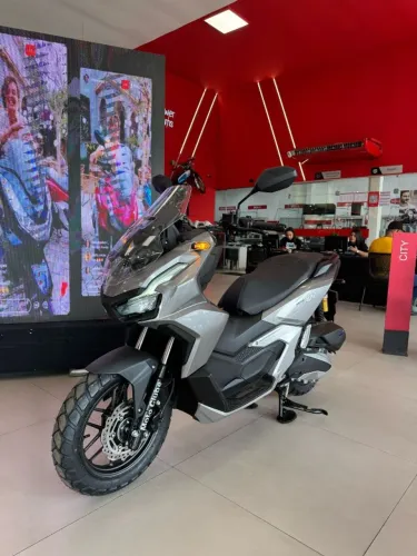 HONDA ADV 160 - Pronta Entrega 2026