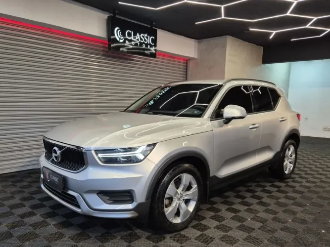 Volvo XC40 T-4 2.0 190cv FWD 2019