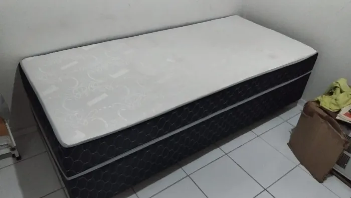 Cama box de solteiro
