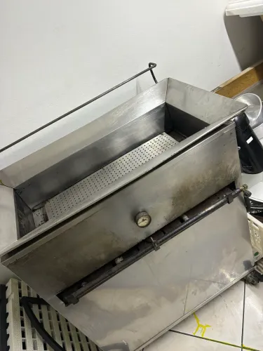 Vende-se fritadeira