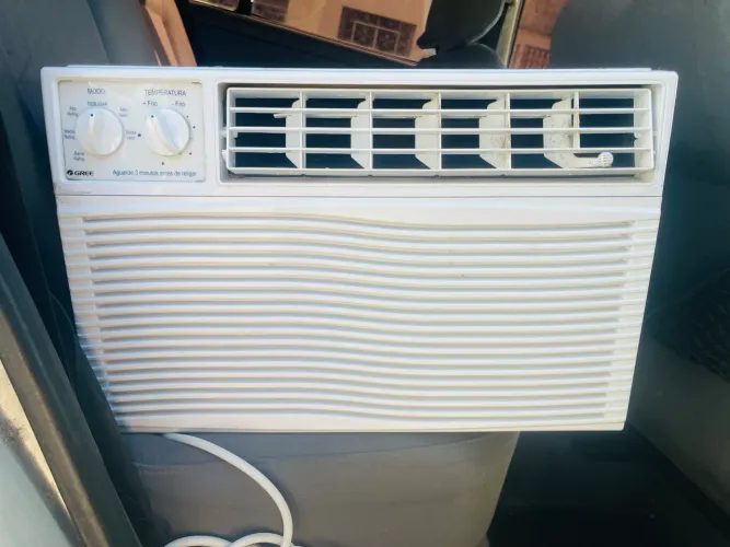Ar condicionado de janela 10.000 btus pra vender logo