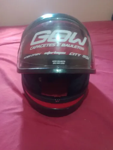 Vendo dois capacetes