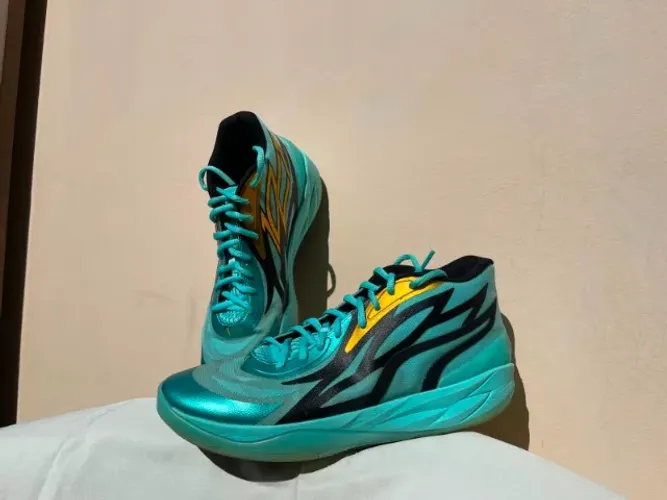 Tênis PUMA Melo 2 - edição limitada(usado poucas vezes)