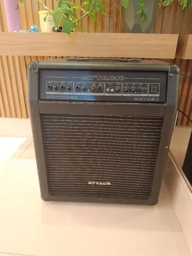 Caixa Amplificada Multiuso Attack CM1050 ? Excelente Estado