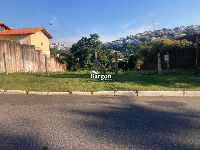 Lote com 1.000m² a venda no Condomínio Parque Imperial em Juiz de Fora