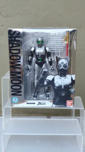 Bandai S.h.figuarts Kamen Rider Shadow Moon