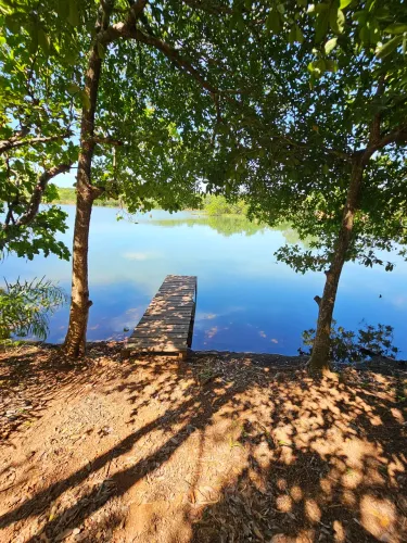 Chacara Beira lago 8 km do asfalto