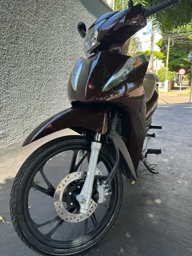 Biz EX 125 ano 2022 Marrom