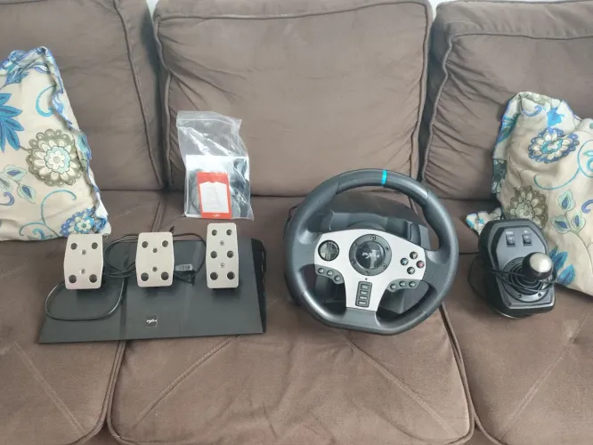 Vendo Volante Pxn V9 usado apenas 3 vezes