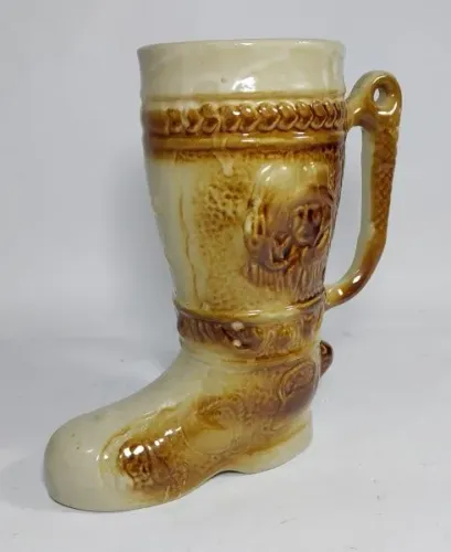 Caneca Chopp Cerveja Formato Bota Cerâmica Vintage Colecionável