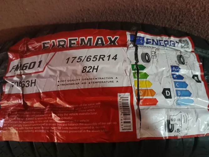 Pneu novo 175/65/14