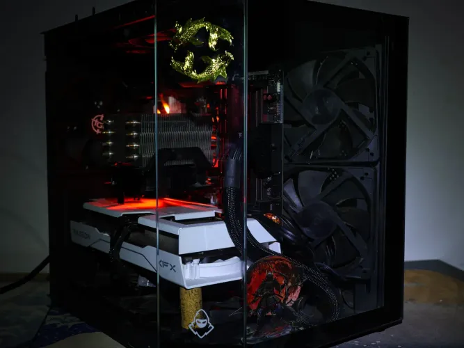  Pc gamer, só pegar e usar!!!r Ryzen 5 5600X 6 + RX 9060 XT 
