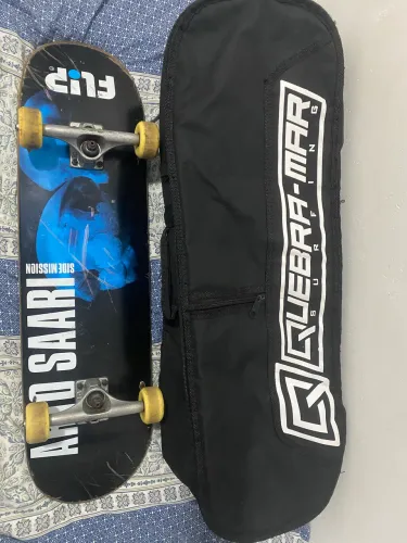 Skate gringo com capa