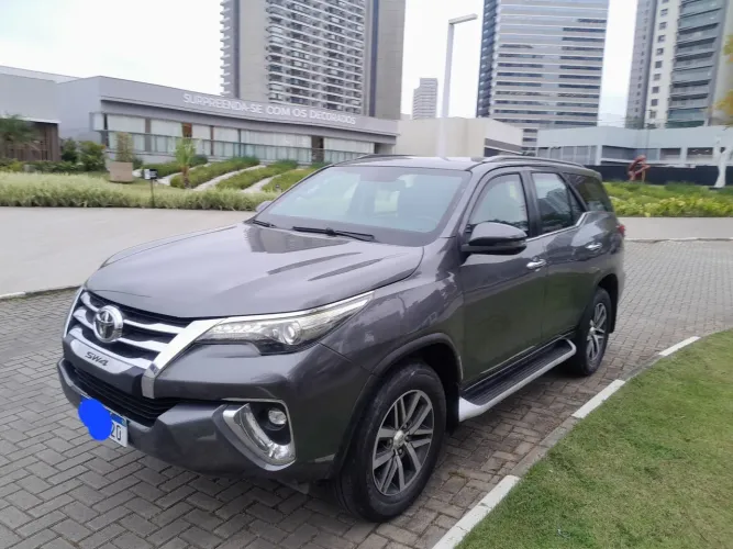 Toyota Hilux SW4 SRX 4X4 2.8 TDI 16V Dies. Aut. 2018