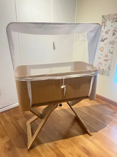Berço portátil / moisés/  acopla na cama Cosleeper