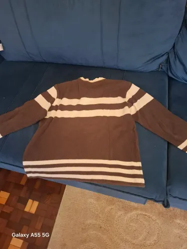 Blusa de lã fina tam P