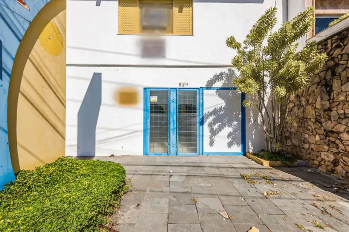 Casa comercial na Rua Ribeiro Lacerda, 539  355 m²