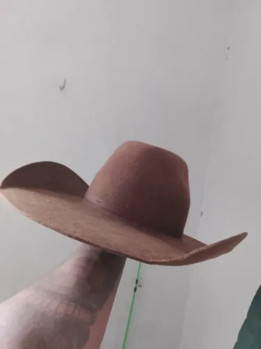 Vende se chapéu