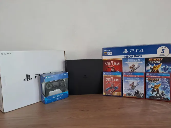 PS4 slim 1TB MEGA PACK - Revisado + Limpeza preventiva