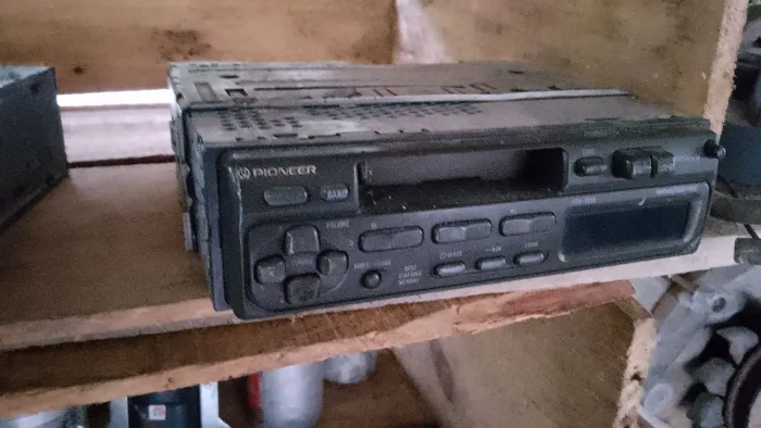 Lote de rádio pra restaurar. Obs não estão funcionando 