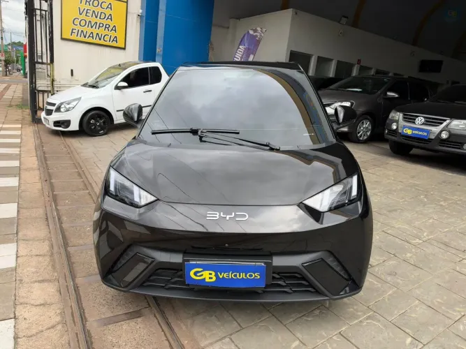 BYD Dolphin EV (Elétrico) 2025